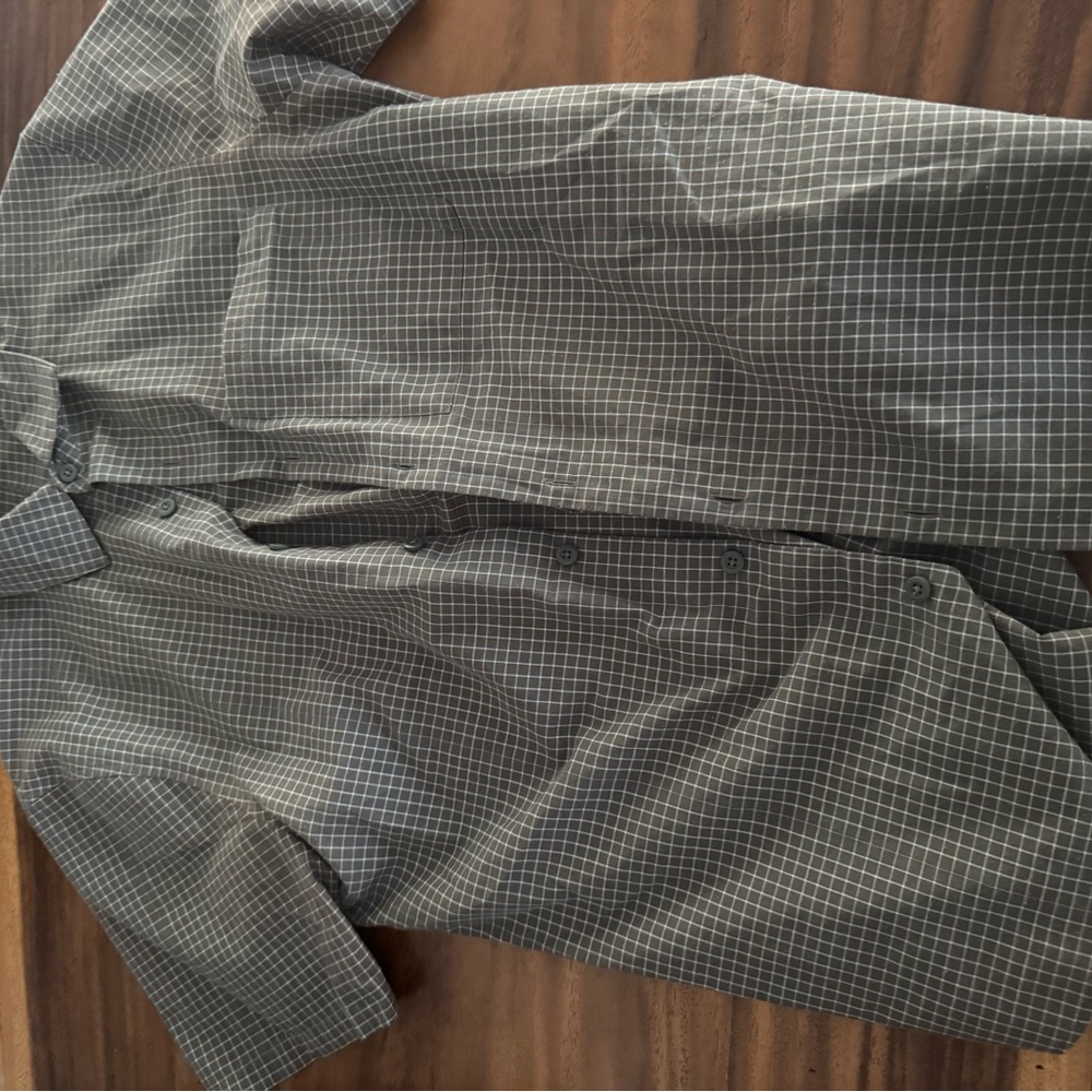 Lululemon Athletica Gray Checkered Shirt